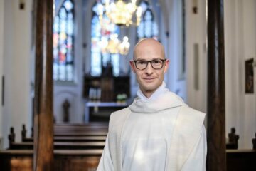 Priester Christian Olding, Pfarrer in Sankt Maria Magdalena in Geldern, am 6. Mai 2021 in Geldern.