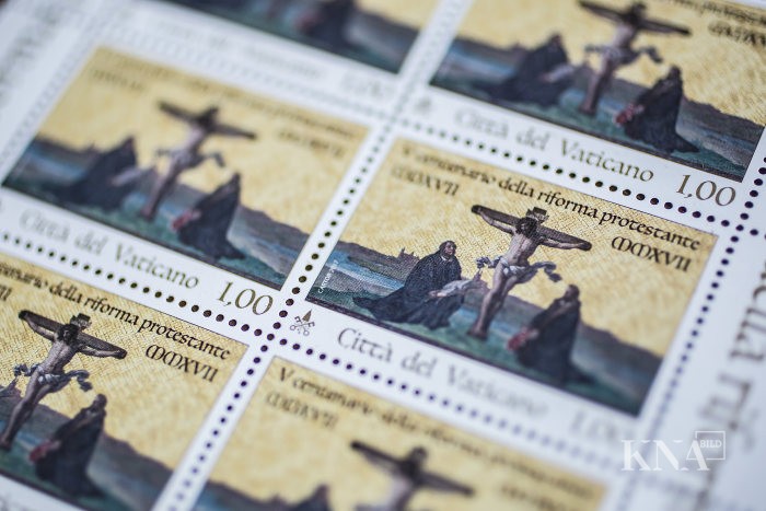 171031-93-000006 Vatikan-Briefmarke zur Reformation