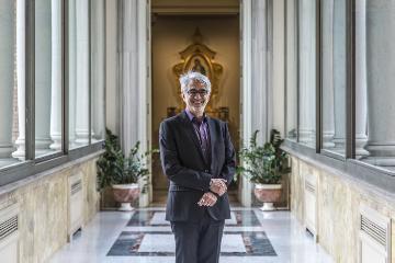 Der Direktor des Vatikanischen Briefmarken- und Münzamts Mauro Olivieri im Vatikan am 30. Oktober 2017.