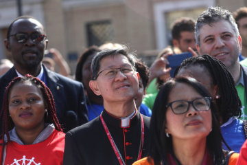 Kardinal Luis Antonio Tagle, Präsident von Caritas Internationalis, beim Solidaritätsmarsch im Rahmen der Kampagne "Share the Journey" für Flüchtlinge und Migranten in Rom am 21. Oktober 2018.