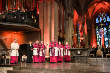 Franz-Josef Overbeck, Bischof von Essen, spricht beim ökumenischen Gottesdienst zum Ende der Steinkohlenförderung am 20. Dezember 2018 im Essener Dom.