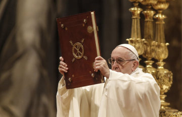 Papst Franziskus feiert am 1. Januar 2019 eine Messe zu Neujahr im Petersdom im Vatikan.