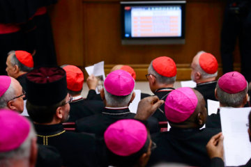 Bischöfe und Kardinäle bei der Eröffnung des Anti-Missbrauchsgipfels am 21. Februar 2019 im Vatikan.