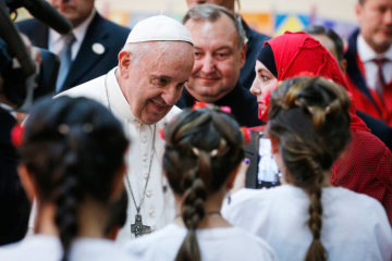 Papst Franziskus besucht am 6. Mai 2019 ein Flüchtlingslager in Sofia.