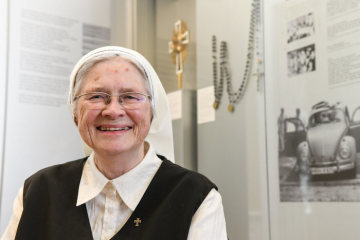 Deutschordensschwester Maria-Regina Zohner im Deutschordensmuseum in Bad Mergentheim am 25. April 2019.