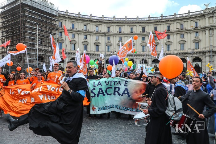 190518-93-000024 Marsch für das Leben in Rom