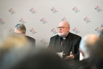 Kardinal Reinhard Marx, Vorsitzender der Deutschen Bischofskonferenz (DBK), spricht bei der Pressekonferenz nach den Beratungen der Synodalversammlung am 1. Februar 2020 in Frankfurt.