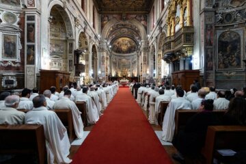 Messe anlässlich der Einführung von Fernando Filoni als Kardinal-Großmeister des Ritterordens vom Heiligen Grab zu Jerusalem am 1. Februar 2020 in der Kirche Santo Spirito in Sassia in Rom.