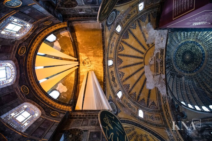 200908-093-000049 Verdeckte Mosaike in der Kuppel der Hagia Sophia