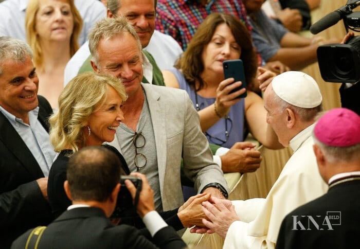 Sting und Papst Franziskus
