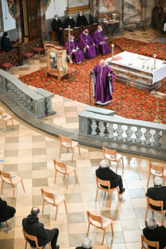 Kardinal Reinhard Marx, Erzbischof von München und Freising, während des Gottesdienstes anlässlich der Frühjahrsvollversammlung der Deutschen Bischofskonferenz (DBK) am 8. März 2022 in der Basilika Vierzehnheiligen.