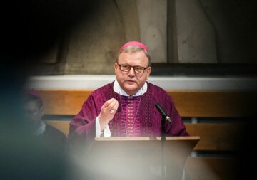 Franz-Josef Bode, Bischof von Osnabrück und stellvertretender Vorsitzender der Deutschen Bischofskonferenz (DBK), predigt während des Gottesdienstes am 13. März 2019 in Lingen, während der Frühjahrsvollversammlung der DBK.