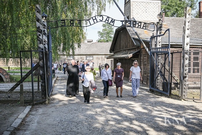 230929-0916-000037 Gedenken im KZ-Auschwitz
