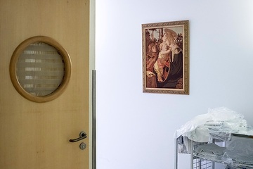 Offene Tür in einem Zimmer in der Palliativstation der medizinischen Einrichtung Jeanne Garnier am 29. Mai 2018 in Paris (Frankreich). 

Achtung, das Bild darf nicht im Zusammenhang mit Sterbehilfe verwendet werden!