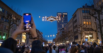 Illumination mit Lichterschmuck zum islamischen Ramadan Fest am 10. März 2024 in der Freßgass in Frankfurt.