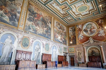 Fresken im "Sala Riaria", ein Saal des Palazzo della Cancelleria, (dt. "Kanzleipalast"), Sitz verschiedener Gerichtshöfe des Vatikan, am 12. September 2023 in Rom (Italien).