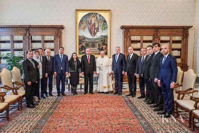 Papst Franziskus empfängt Präsidenten von Tadschikistan